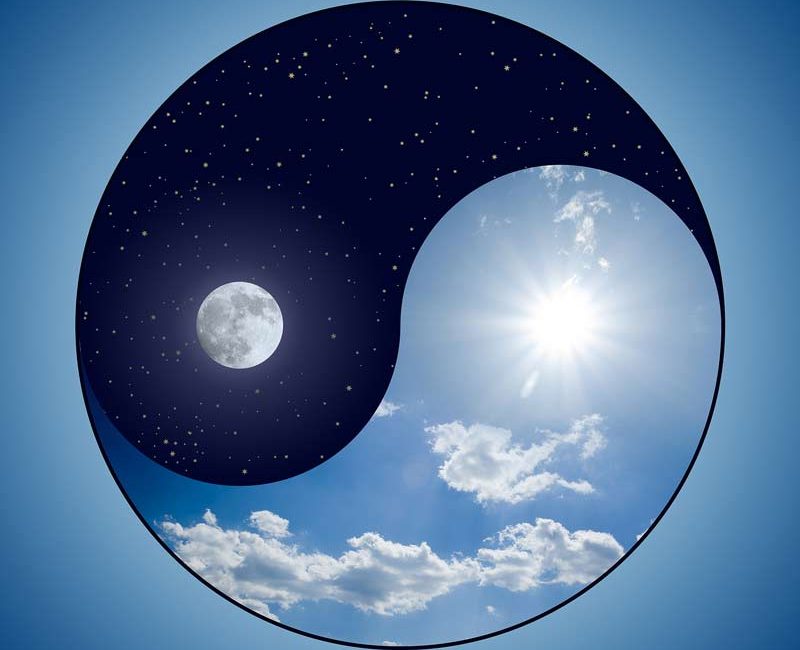 le-Yin-Yang-rappelle-qu’il-nous-faut-trouver-le-juste-equilibre-en-nous,-pour-atteindre-une-harmonie-parfaite